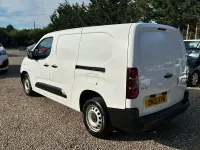 Used Vauxhall Combo 100 HP (73 kW) 2021 White MPV