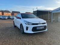 Used Kia Rio First Edition 118 HP (86 kW) 2017 White Hatchback