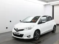 Used Toyota Yaris Trend 99 HP (72 kW) 2013 White Hatchback
