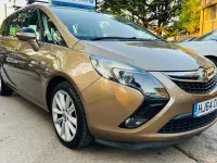 Used Vauxhall Zafira Tourer Elite 165 HP (121 kW) 2014 MPV