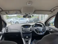 Used Ford Focus Zetec 120 HP (88 kW) 2015 Silver Hatchback