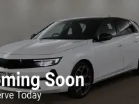 Used Vauxhall Astra GS Line 130 HP (95 kW) 2022 White Hatchback