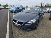Used Volvo V40 Momentum 122 HP (89 kW) 2018 Blue Hatchback