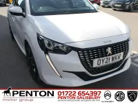 Used Peugeot 208 Allure Premium 100 HP (73 kW) 2021 White Hatchback
