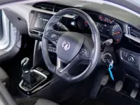 Używany Vauxhall Corsa Edition 75 KM (55 kW) 2022 Biały Hatchback