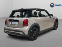 Used Mini Cooper Classic 136 HP (100 kW) 2022 Hatchback