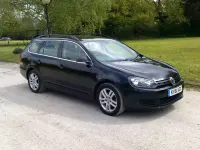 Begagnad VW Golf VI SE 105 HK (77 kW) 2011 Svart Halvkombi