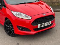 Used Ford Fiesta Zetec 2016 Red Hatchback