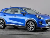 Käytetty Ford Puma Titanium 125 HP (91 kW) 2023 Sininen Katumaasturi