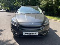 Used Ford Focus Titanium 120 HP (88 kW) 2016 Grey Hatchback