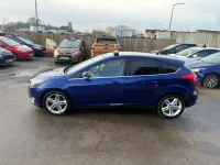 Used Ford Focus Zetec 125 HP (91 kW) 2015 Blue Hatchback