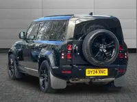 Usado Land Rover Defender HSE Dynamic 296 HP (217 kW) 2024 Preto SUV