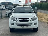 Used Isuzu D-Max 2016 White Pickup