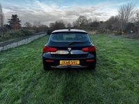 Used BMW 118 Sport Line 147 HP (108 kW) 2016 Blue Hatchback