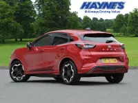 Begagnad Ford Puma Premium 52 kW (72 HK) 2025 Röd SUV