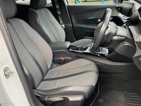 Used Peugeot 2008 Allure 110 HP (80 kW) 2021 White SUV