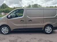 Used Renault Trafic 2018 Beige MPV