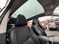 Used Nissan Qashqai N-TEC 2015 White SUV