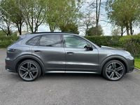 Used Porsche Cayenne 440 HP (323 kW) 2019 Grey SUV