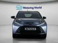Used Toyota Aygo X PURE 72 HP (52 kW) 2025 Grey SUV
