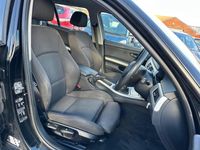 Used BMW 318 Comfort Edition 2012 Black Estate