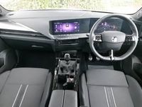 Second-hand Vauxhall Astra 130 CP (95 kW) 2023 Alb Hatchback