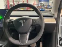 Used Tesla Model Y Long Range AWD 282 kW (384 HP) 2023 White SUV