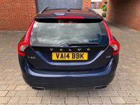 Usado Volvo V60 SE 181 CV (133 kW) 2014 Azul Familiar