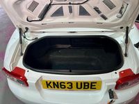 Used Mazda MX5 126 HP (92 kW) 2013 White Cabriolet