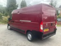 Used Peugeot Boxer 130 HP (95 kW) 2018 Red Van