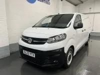 Gebraucht Vauxhall Vivaro S 100 PS (73 kW) 2023 Weiß Van / Kleinbus
