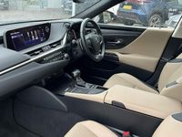 used Lexus ES300H 2.5 4dr CVT Premium Edition Saloon