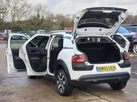 Used Citroën C4 Cactus Flair 82 HP (60 kW) 2016 White Hatchback