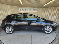 Used Vauxhall Astra SRi 200 HP (147 kW) 2018 Black Hatchback
