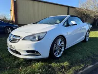 Used Vauxhall Cascada Elite 195 HP (143 kW) 2014 White Cabriolet