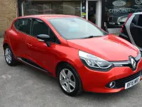 Used Renault Clio Dynamique 75 HP (55 kW) 2015 Red Hatchback