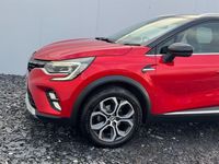 Used Renault Captur Techno 90 HP (66 kW) 2022 Red SUV