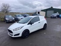 Used Ford Fiesta 2017 White Van