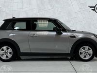 Używany Mini Cooper Classic 136 KM (100 kW) 2023 Srebrny Hatchback