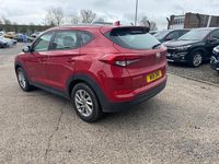 Used Hyundai Tucson SE 132 HP (97 kW) 2018 Red SUV