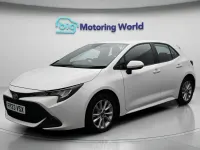 Used Toyota Corolla 140 HP (102 kW) 2023 White Hatchback