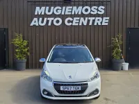 Usado Peugeot 208 Allure Premium 2017 Blanco Utilitario