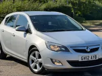 Used Vauxhall Astra SRi 115 HP (84 kW) 2012 Silver Hatchback
