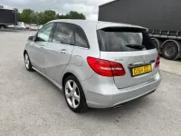 Used Mercedes B180 109 HP (80 kW) 2015 Silver Hatchback
