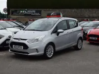 Używany Ford B-MAX Titanium 100 KM (73 kW) 2013 Srebrny Minivan