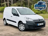 Used Citroën Berlingo 100 HP (73 kW) 2017 White MPV