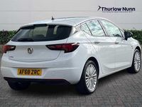 Used Vauxhall Astra Elite 150 HP (110 kW) 2019 White Hatchback