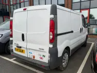 Used Vauxhall Vivaro 90 HP (66 kW) 2008 White MPV