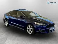 Usado Ford Mondeo Titanium 180 HP (132 kW) 2016 Azul Citadino