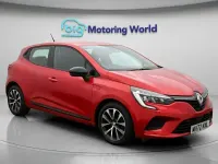 Used Renault Clio Evolution 90 HP (66 kW) 2023 Red Hatchback